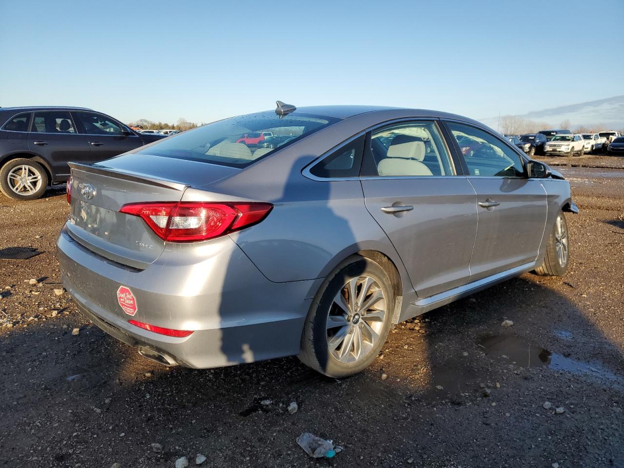 2017 Hyundai Sonata - Image 3