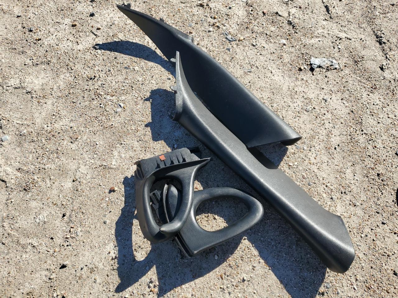 2005 Chevrolet Tahoe C1500 VIN: 1GNEC13V15R189083 Lot: 87394474