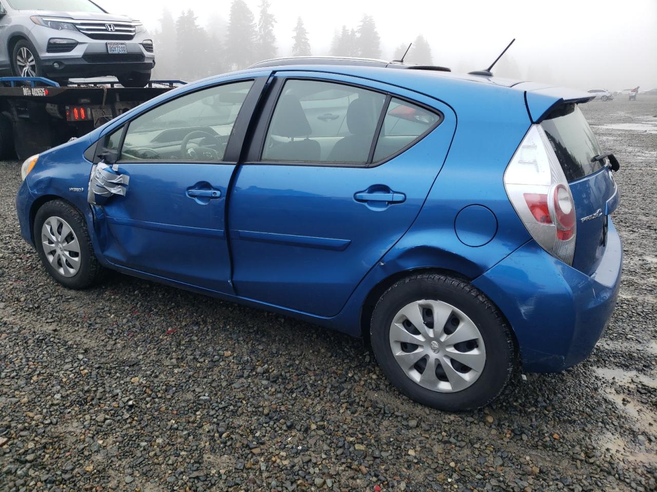 VIN JTDKDTB35E1574911 2014 TOYOTA PRIUS no.2