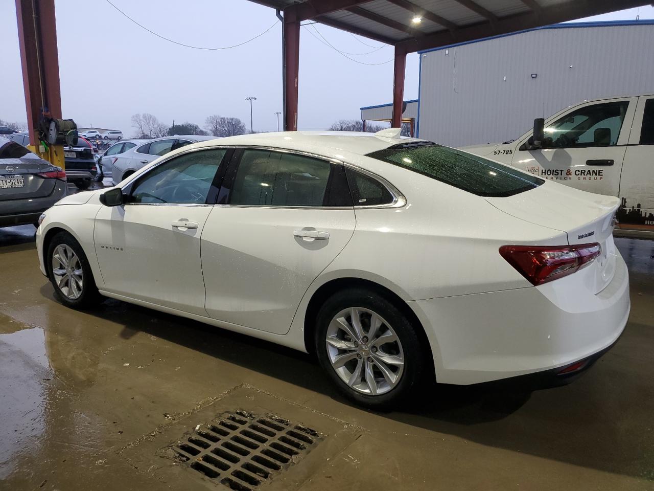 2022 Chevrolet Malibu - Image 2