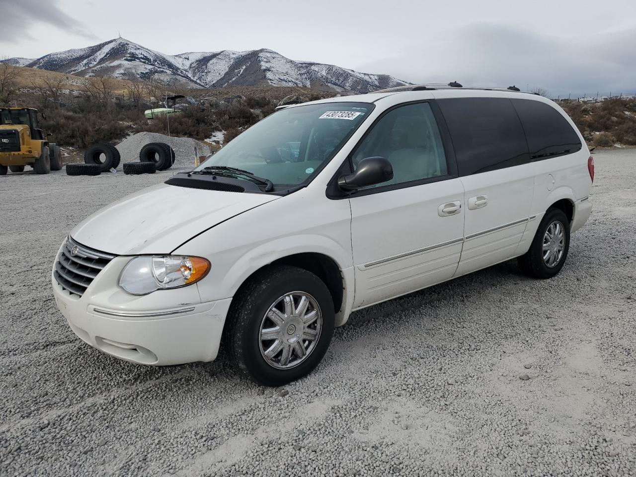 2005 Chrysler Town & Country - Image 1