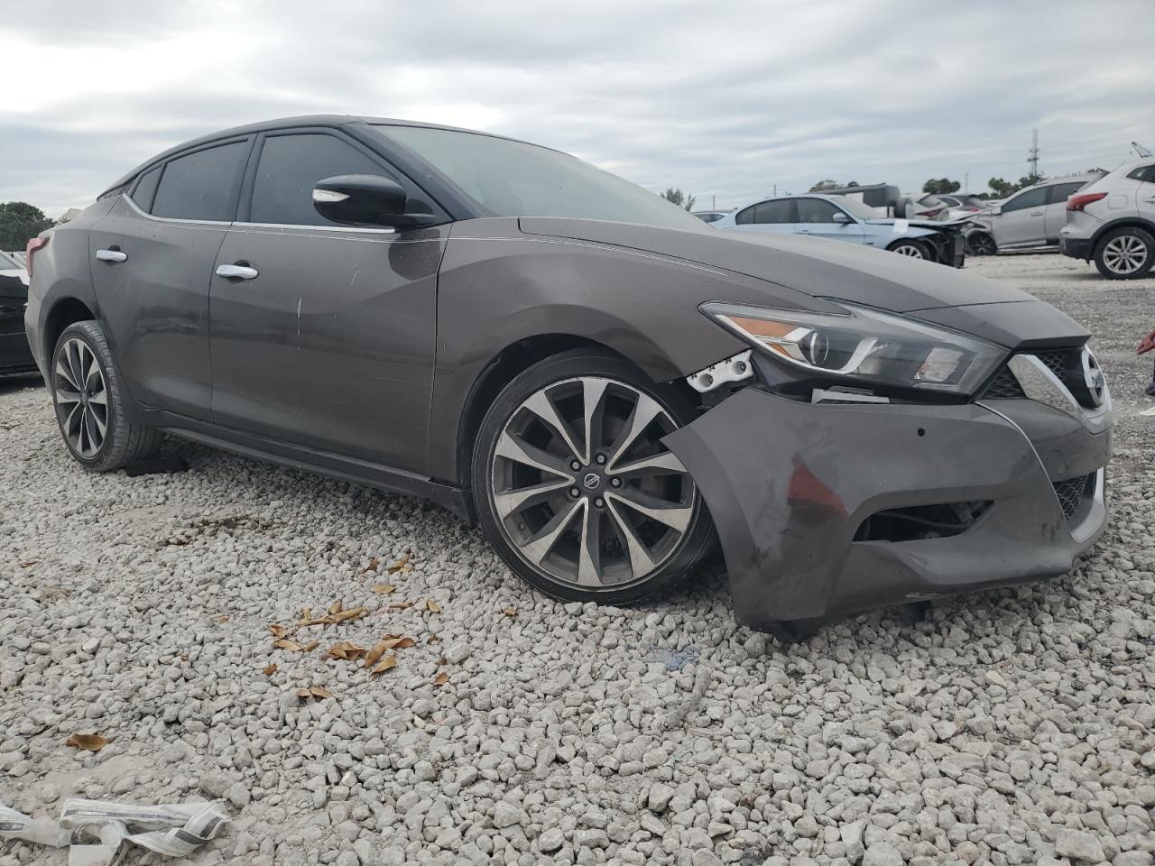 2016 Nissan Maxima - Image 4