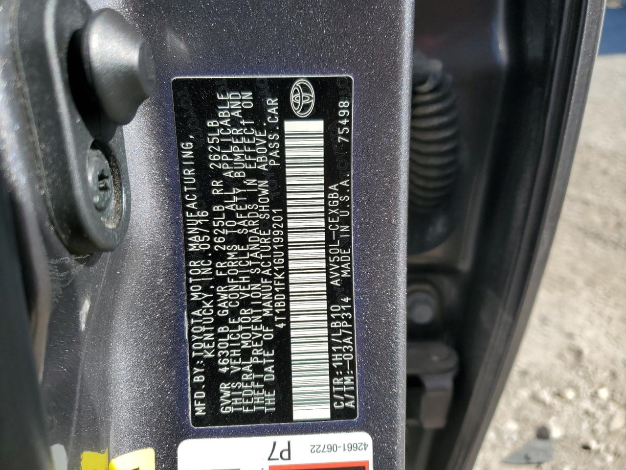 2016 Toyota Camry - Image 12