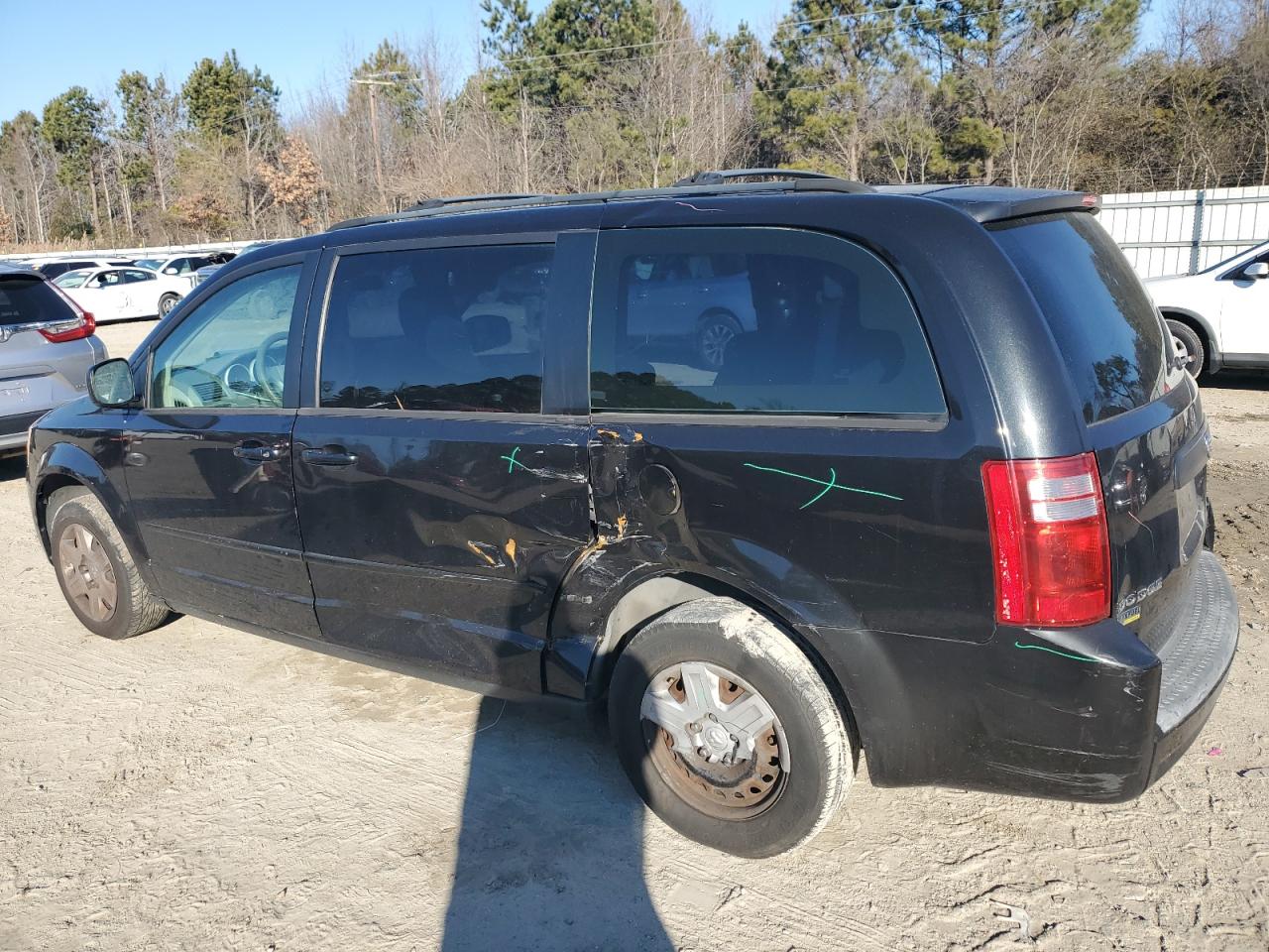 2009 Dodge Caravan - Image 2