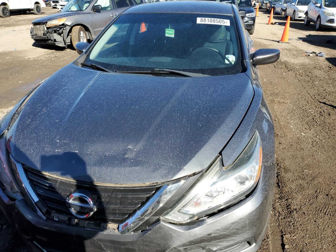 2017 Nissan Altima - Image 5
