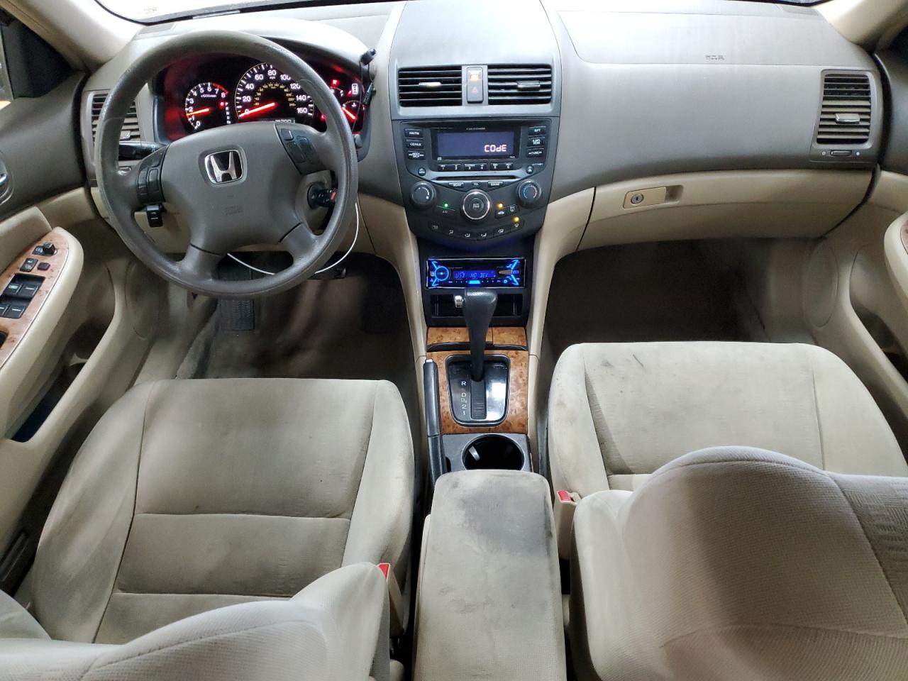2004 Honda Accord - Image 8