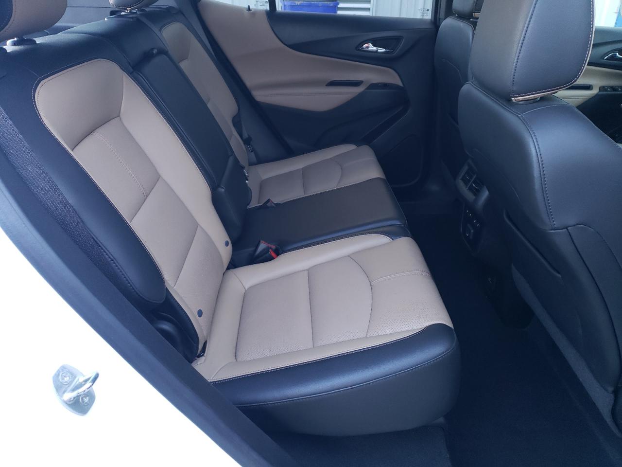 2022 Chevrolet Equinox - Image 11