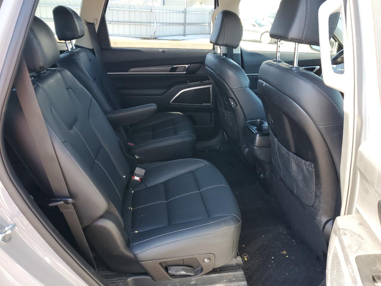 2022 Kia Telluride - Image 11