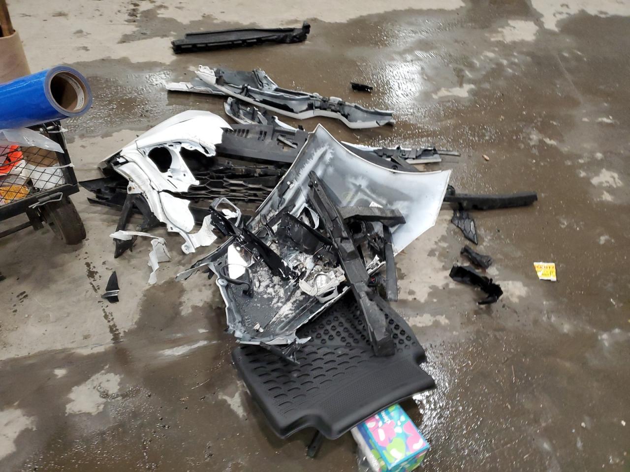 2022 Toyota Camry - Image 12