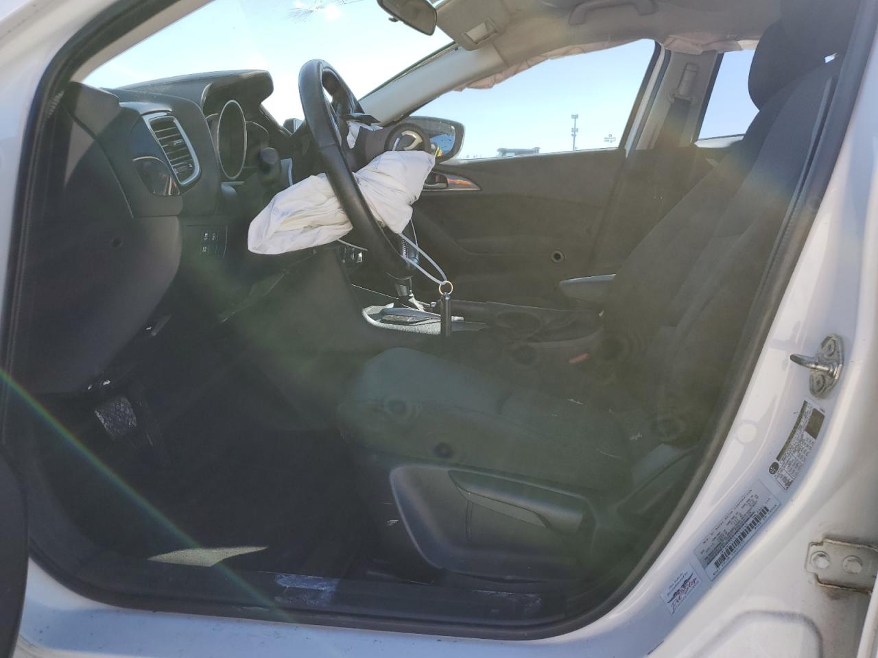 2014 Mazda 3 - Image 7