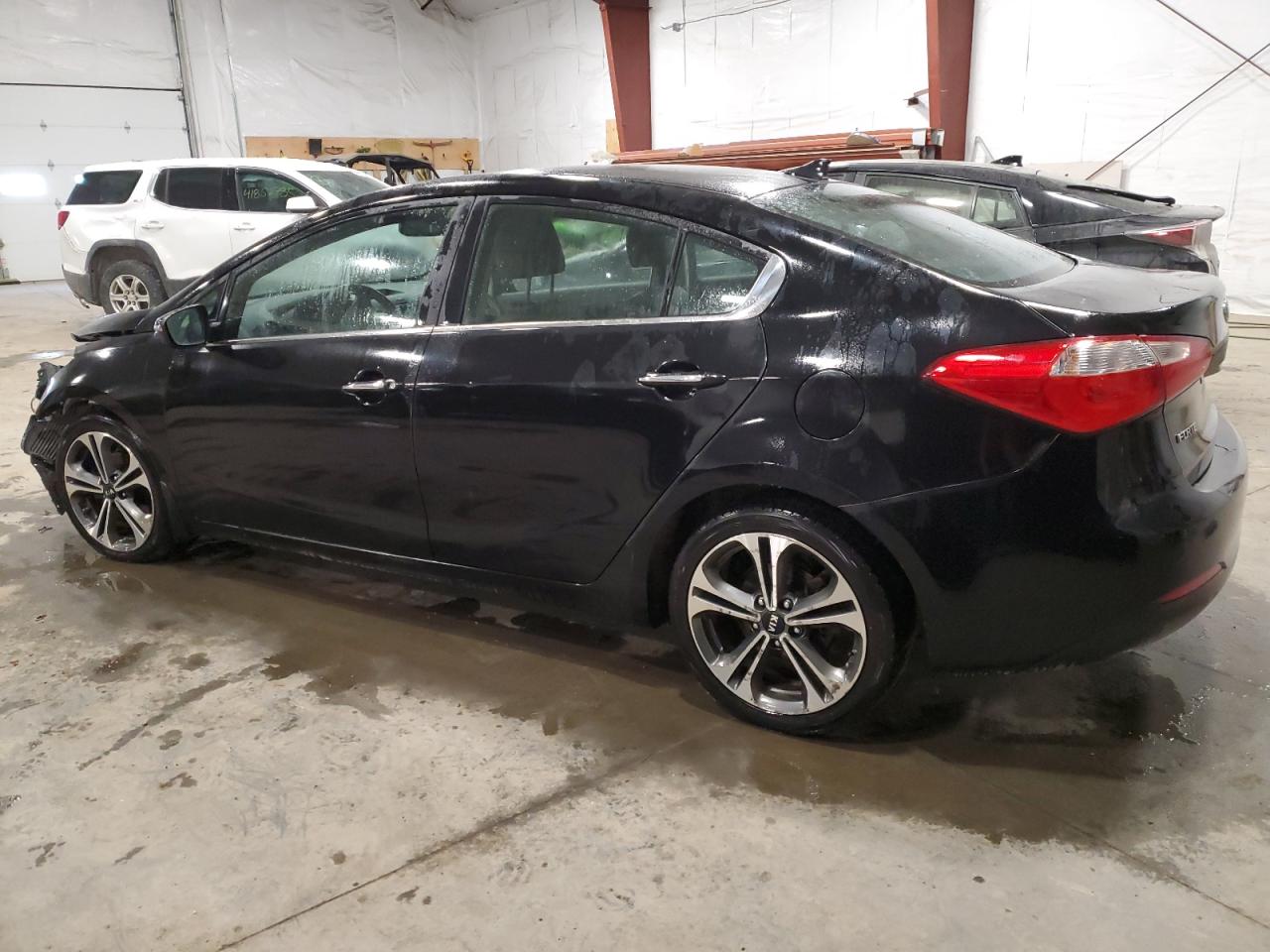 2016 Kia Forte - Image 2