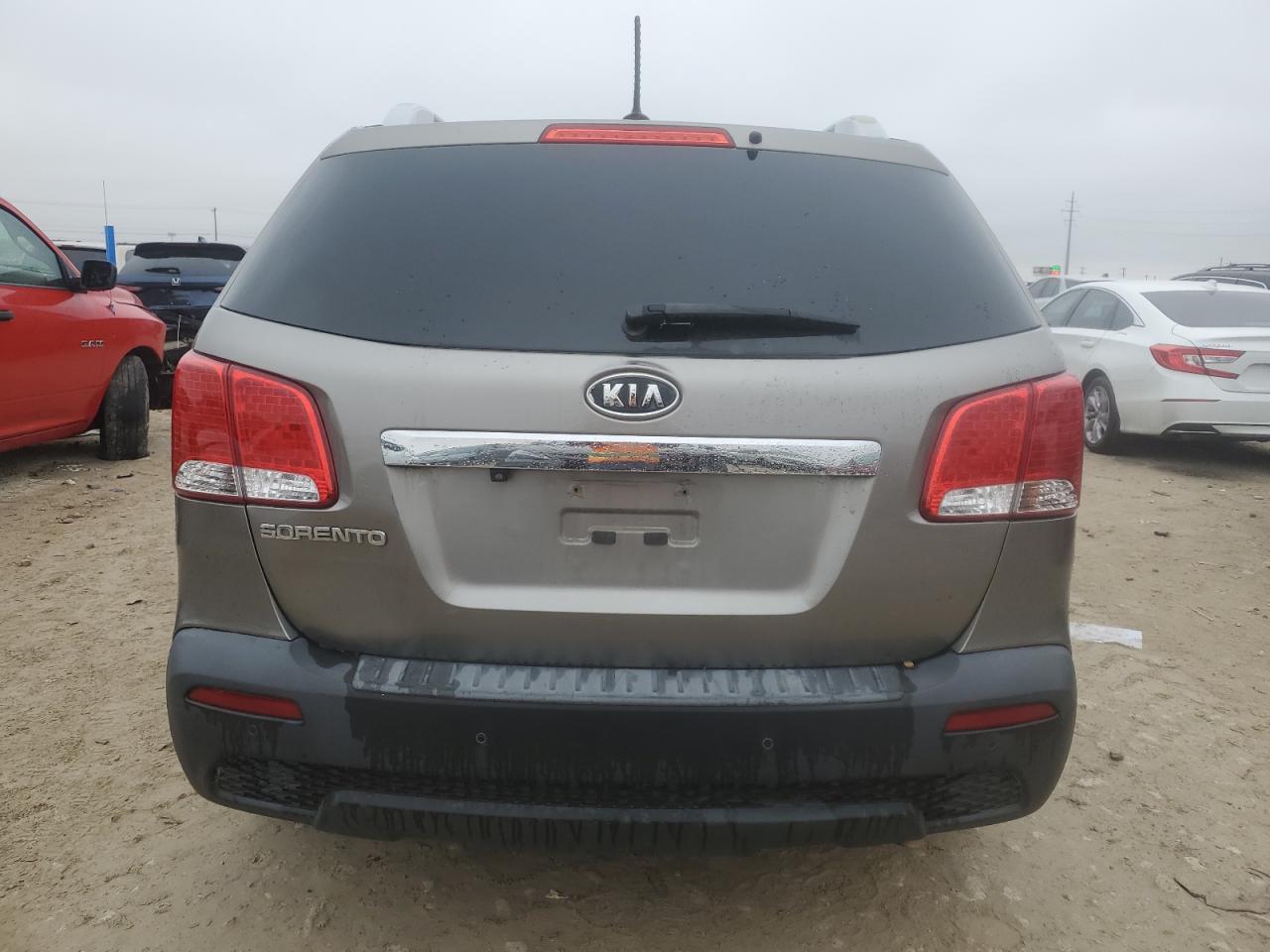 2013 Kia Sorento - Image 6