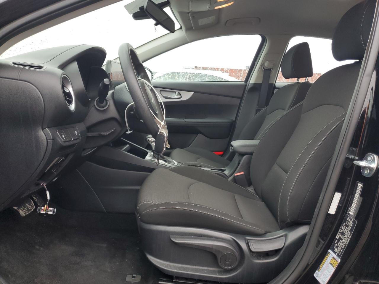2024 Kia Forte - Image 7