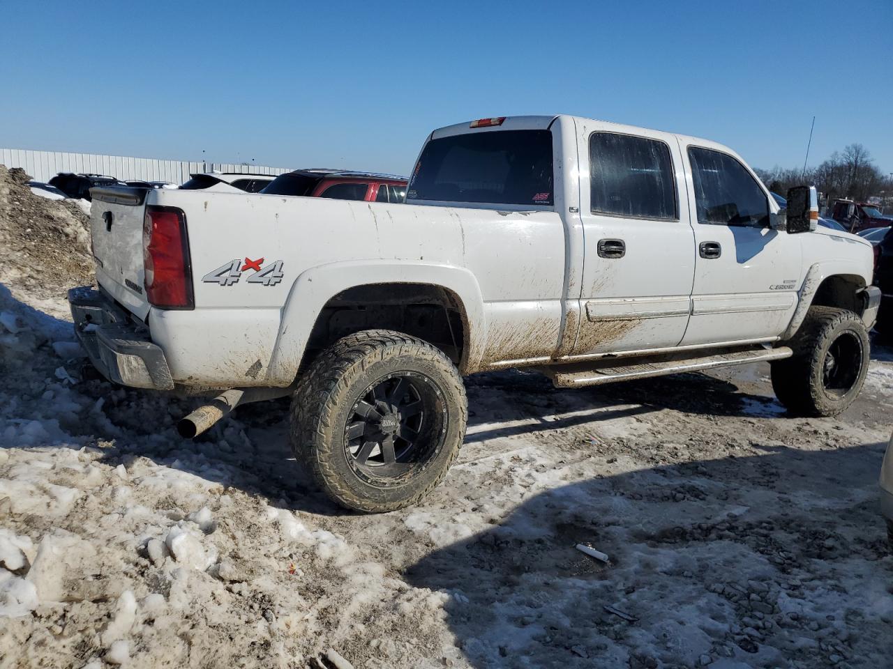 2007 Chevrolet Silverado - Image 3