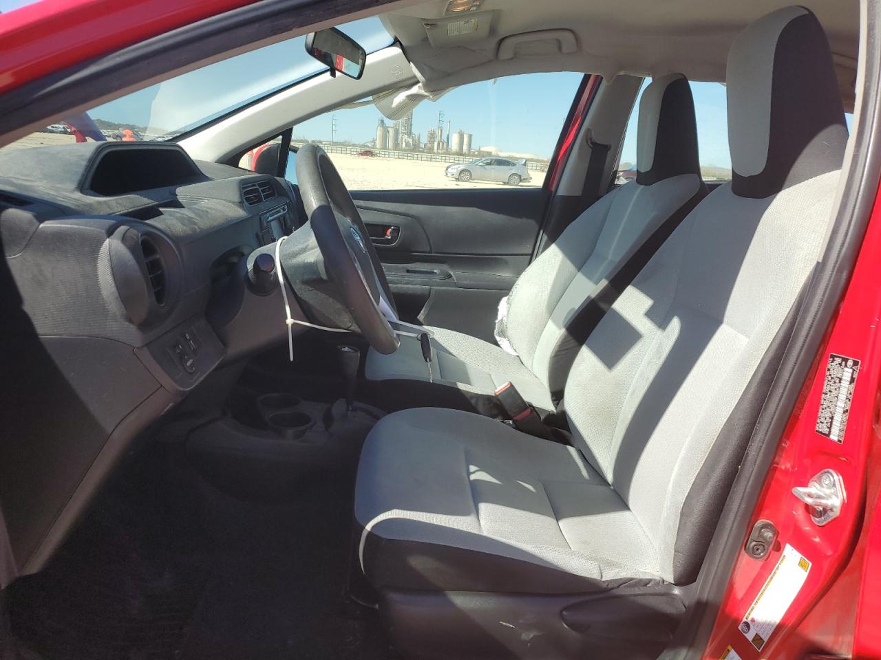 2015 Toyota Prius - Image 7