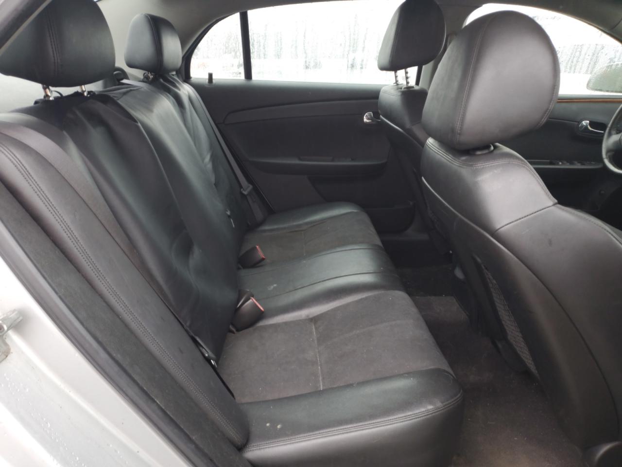 2010 Chevrolet Malibu - Image 10