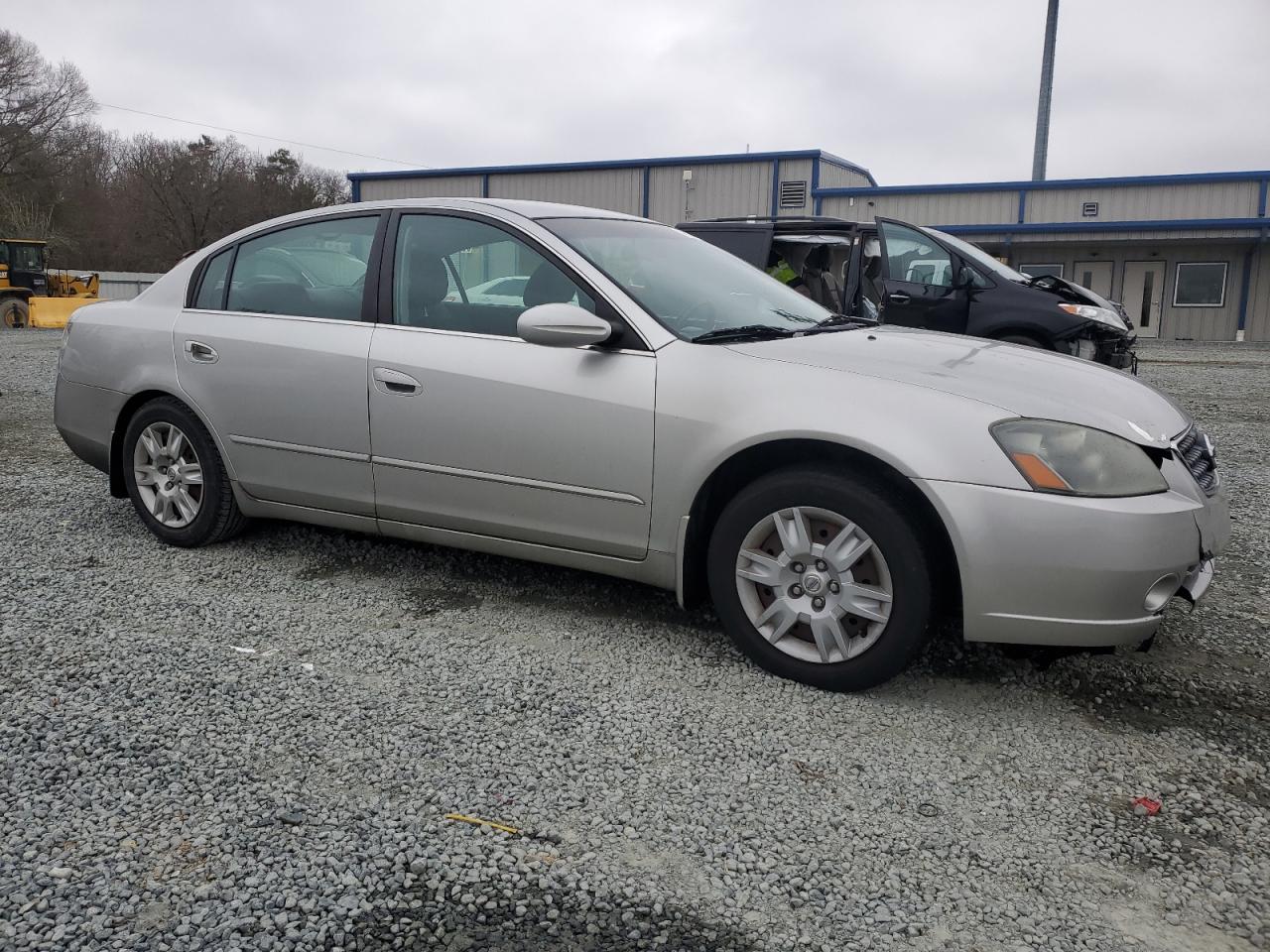2005 Nissan Altima - Image 4