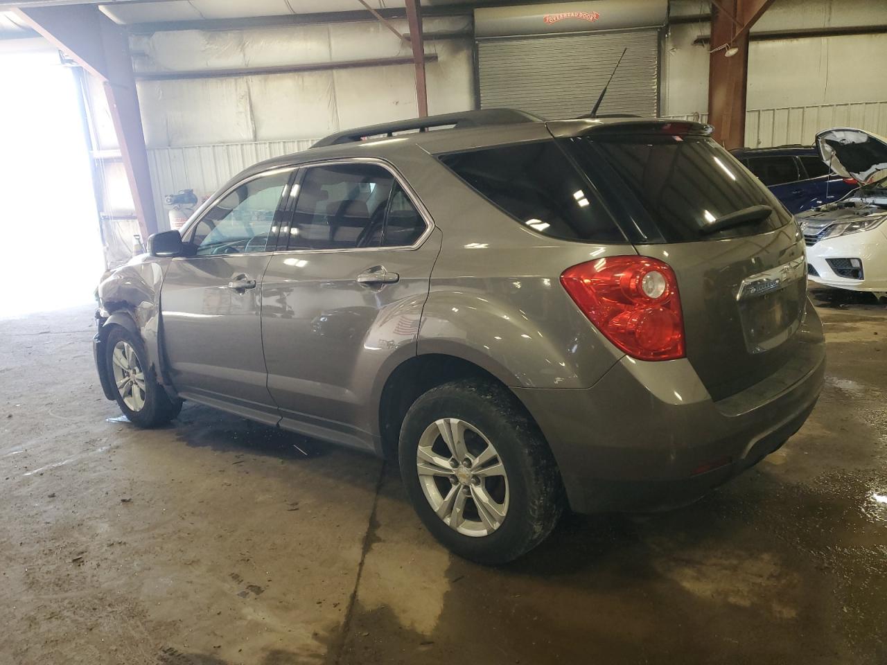 2010 Chevrolet Equinox - Image 2