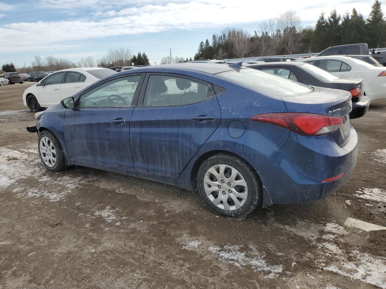 2016 Hyundai Elantra - Image 2