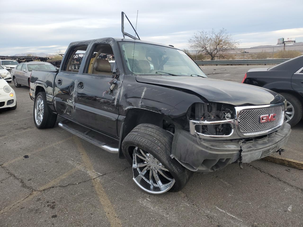 2006 GMC Sierra - Image 4