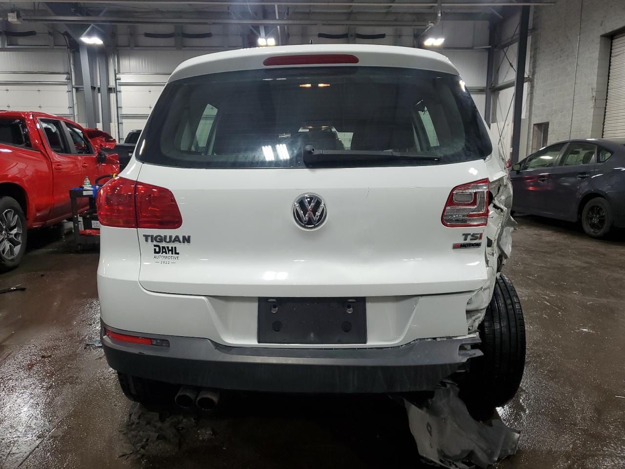 2016 Volkswagen Tiguan - Image 6