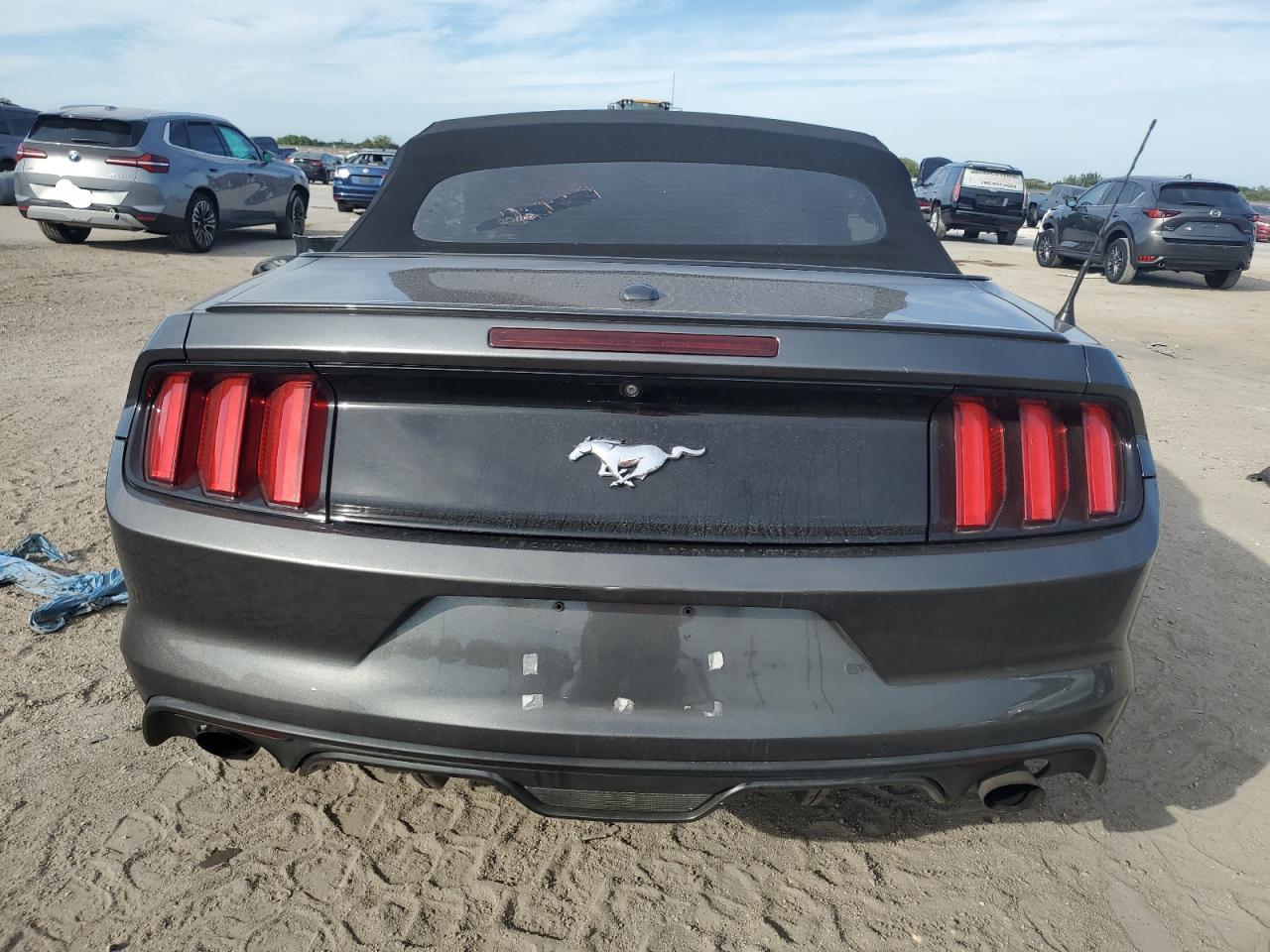 2016 Ford Mustang - Image 6