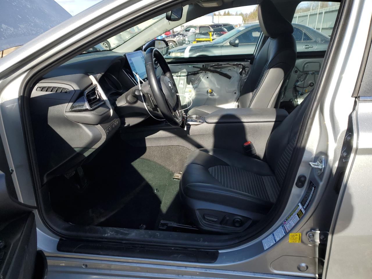 2022 Toyota Camry - Image 7