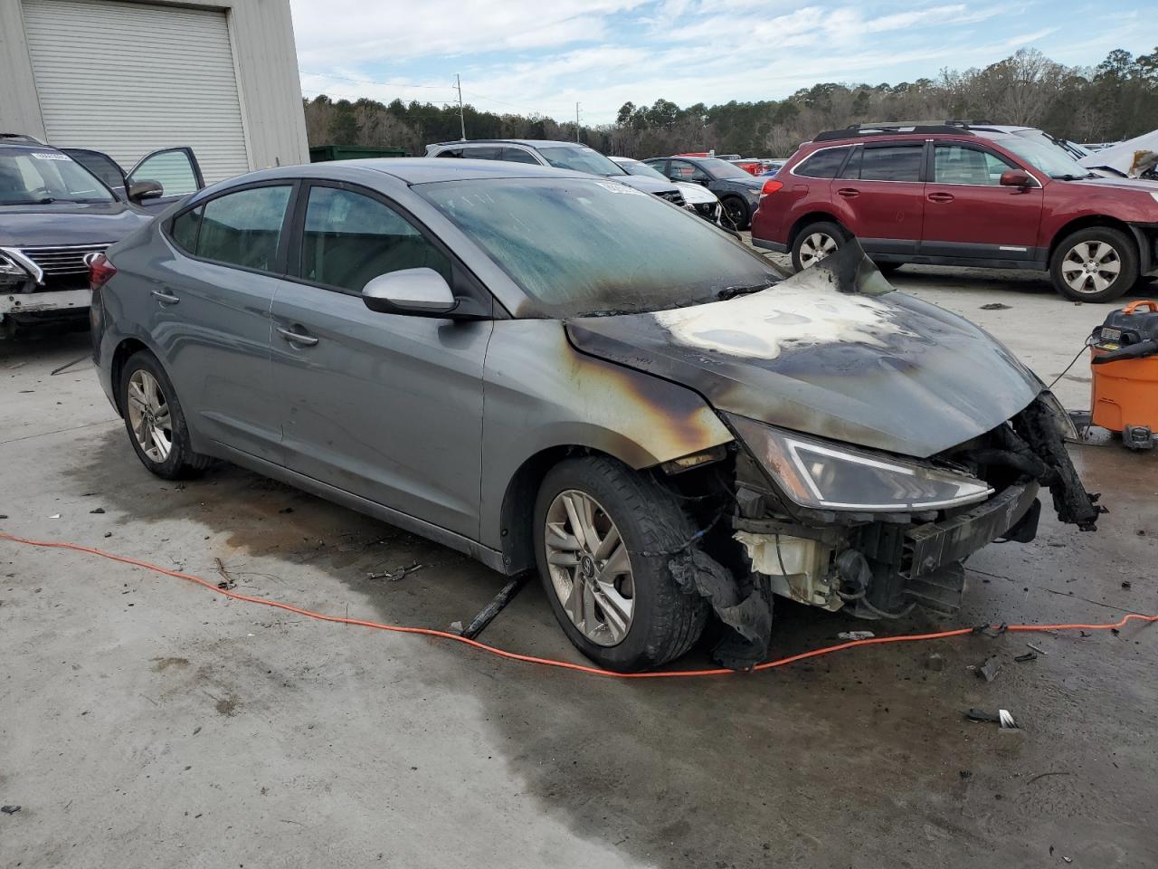 2019 Hyundai Elantra - Image 4