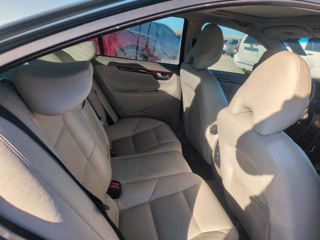 2005 Volvo S60 - Image 10