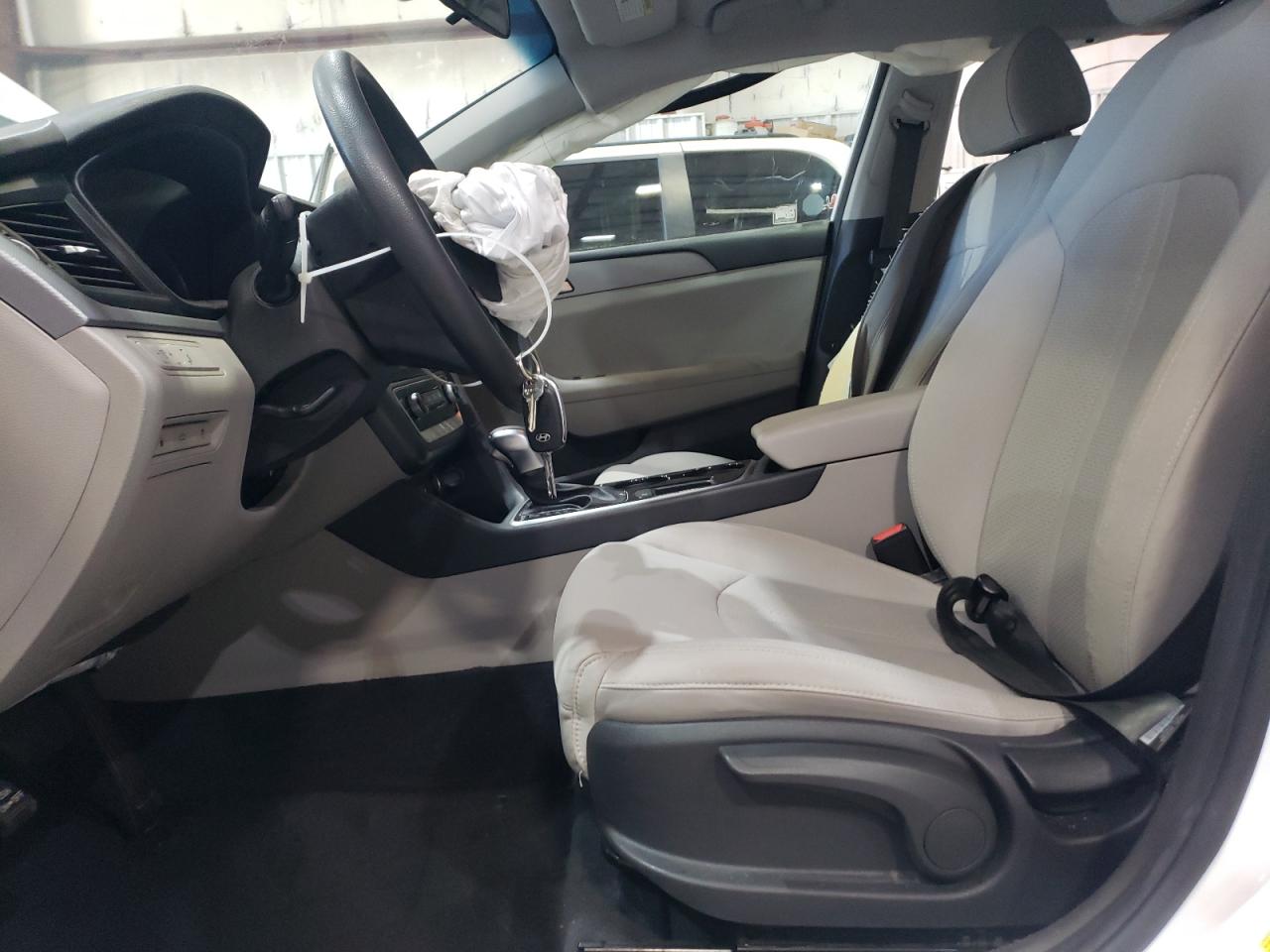2019 Hyundai Sonata - Image 7