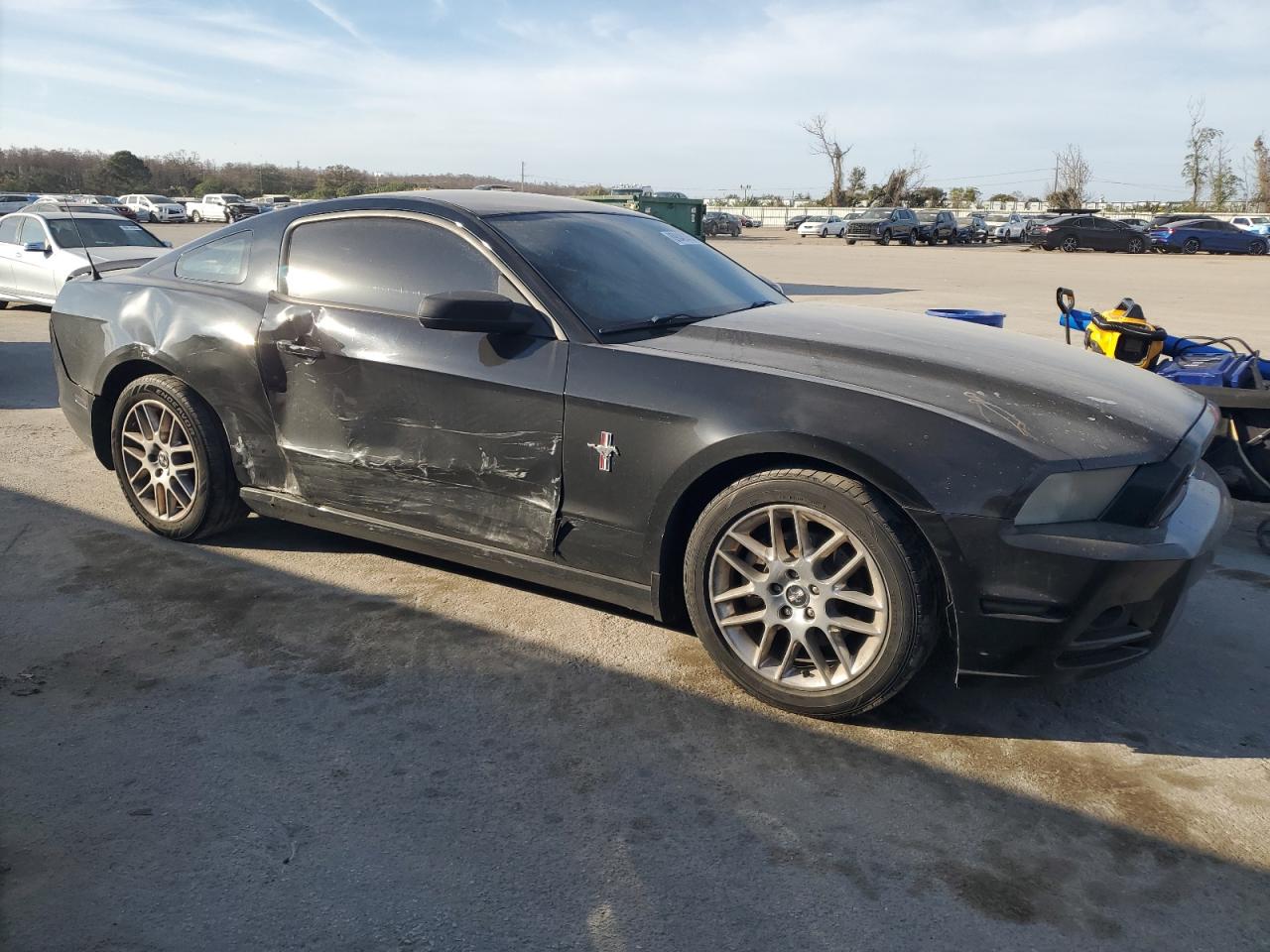 2013 Ford Mustang - Image 4