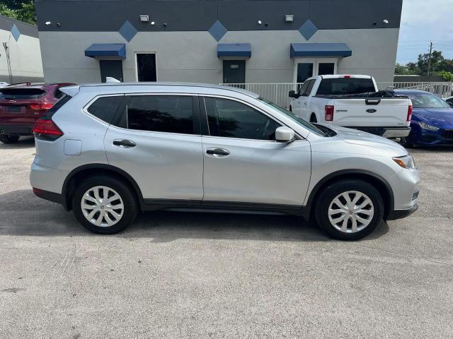 2017 NISSAN ROGUE S