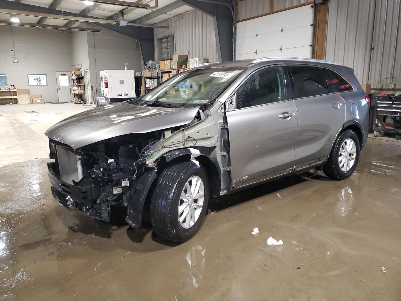 2016 Kia Sorento - Image 1