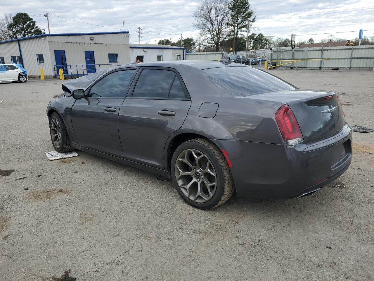 2018 Chrysler 300 - Image 2
