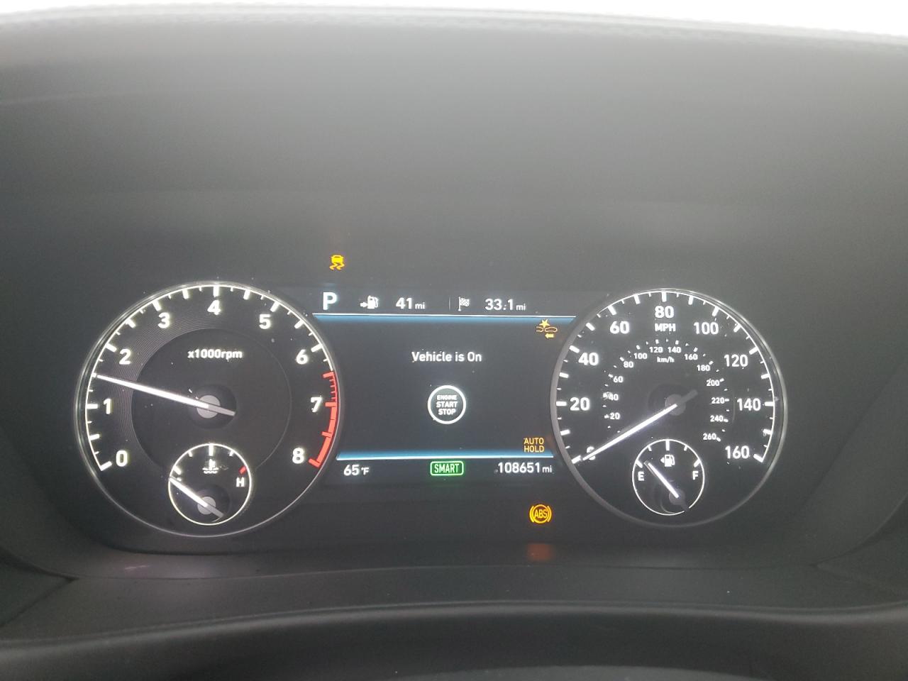 2017 Genesis G90 - Image 9