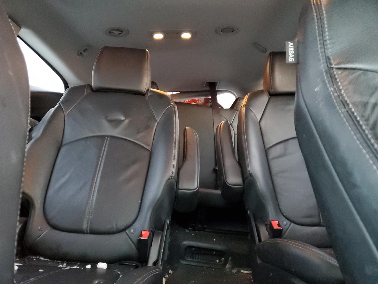 2016 Chevrolet Traverse - Image 10