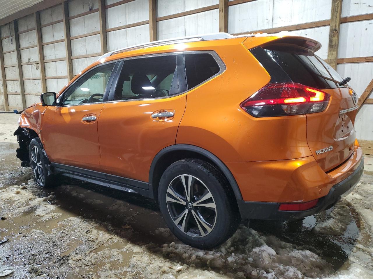 2019 Nissan Rogue - Image 2