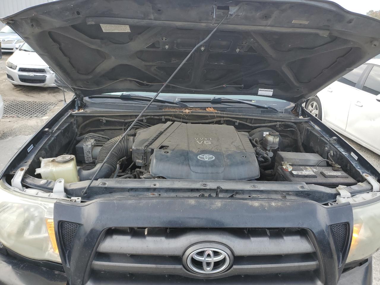 2009 Toyota Tacoma - Image 11