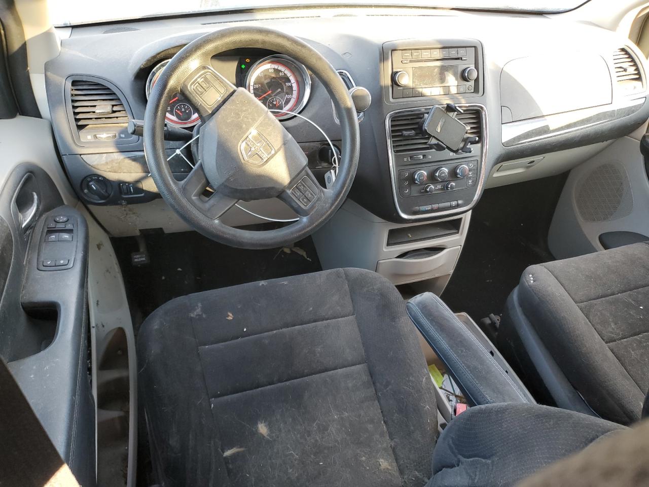 2013 Dodge Caravan - Image 8