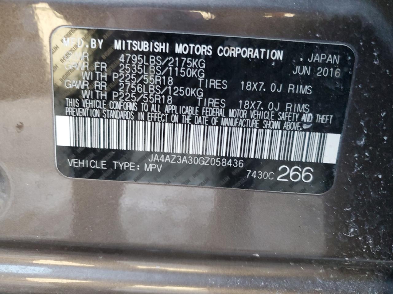2016 Mitsubishi Outlander - Image 14