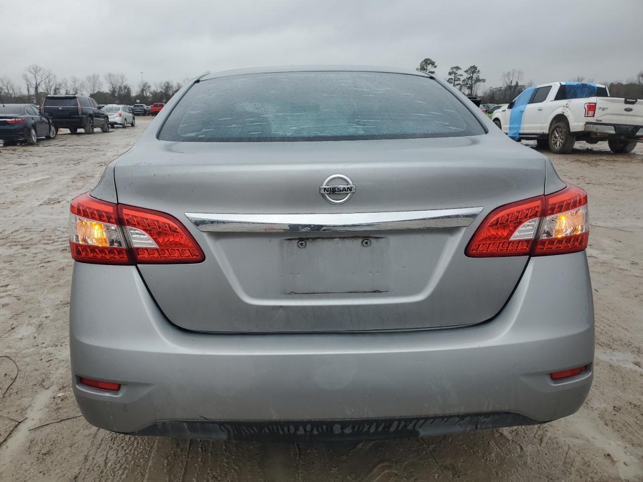 2014 Nissan Sentra - Image 6