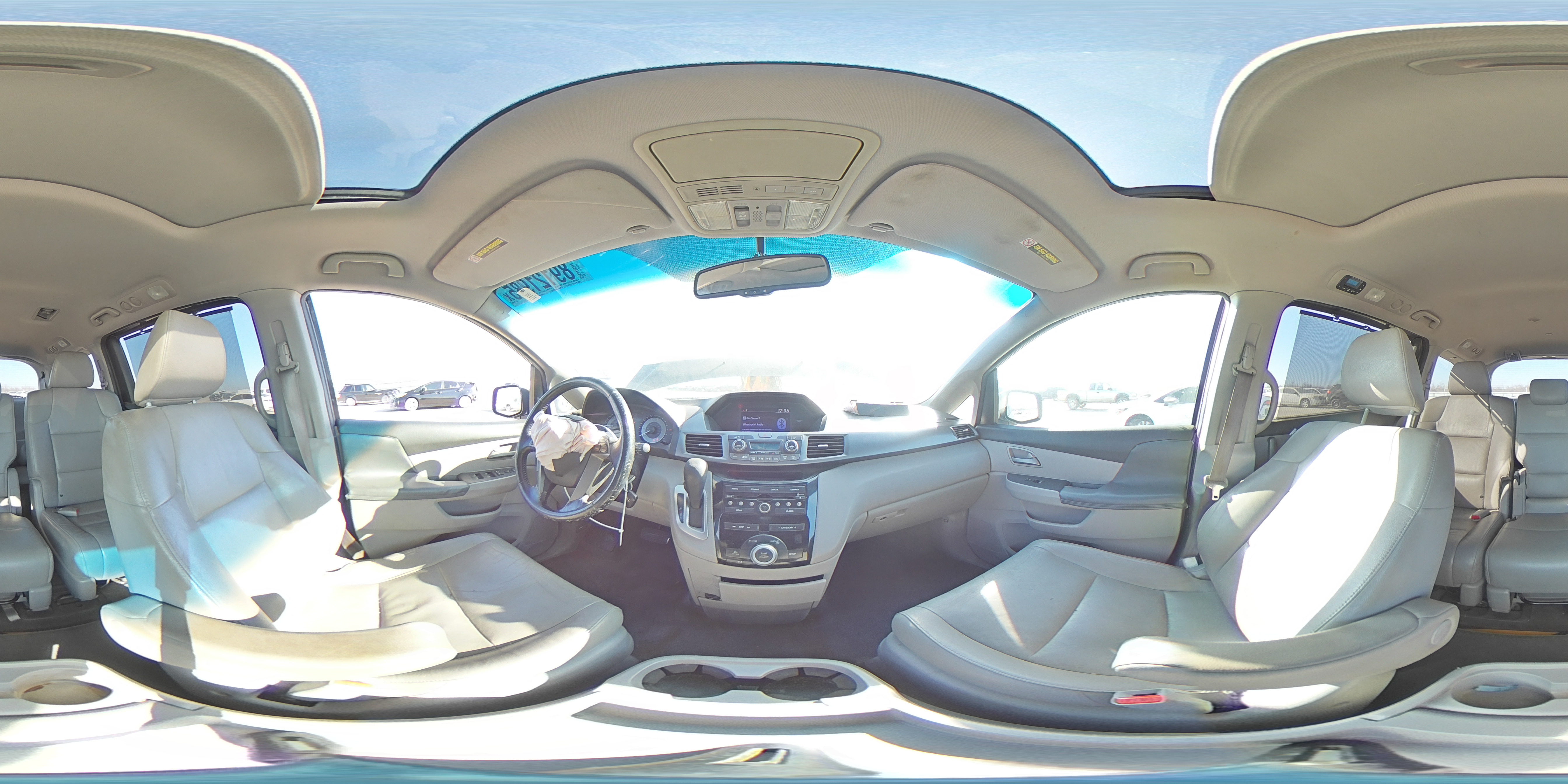 2011 Honda Odyssey - Image 14
