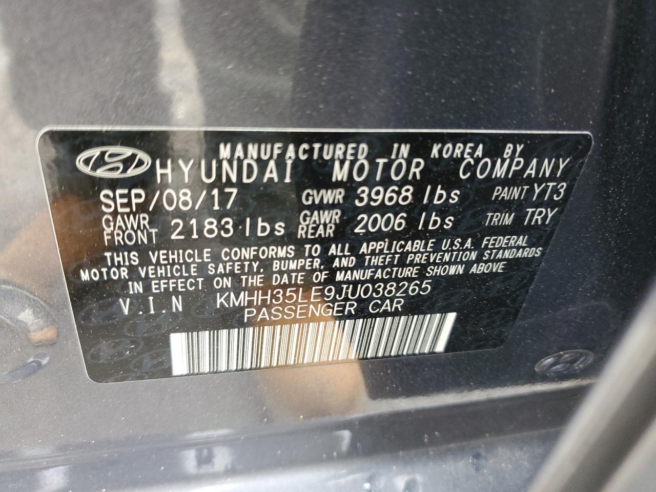 2018 Hyundai Elantra - Image 13