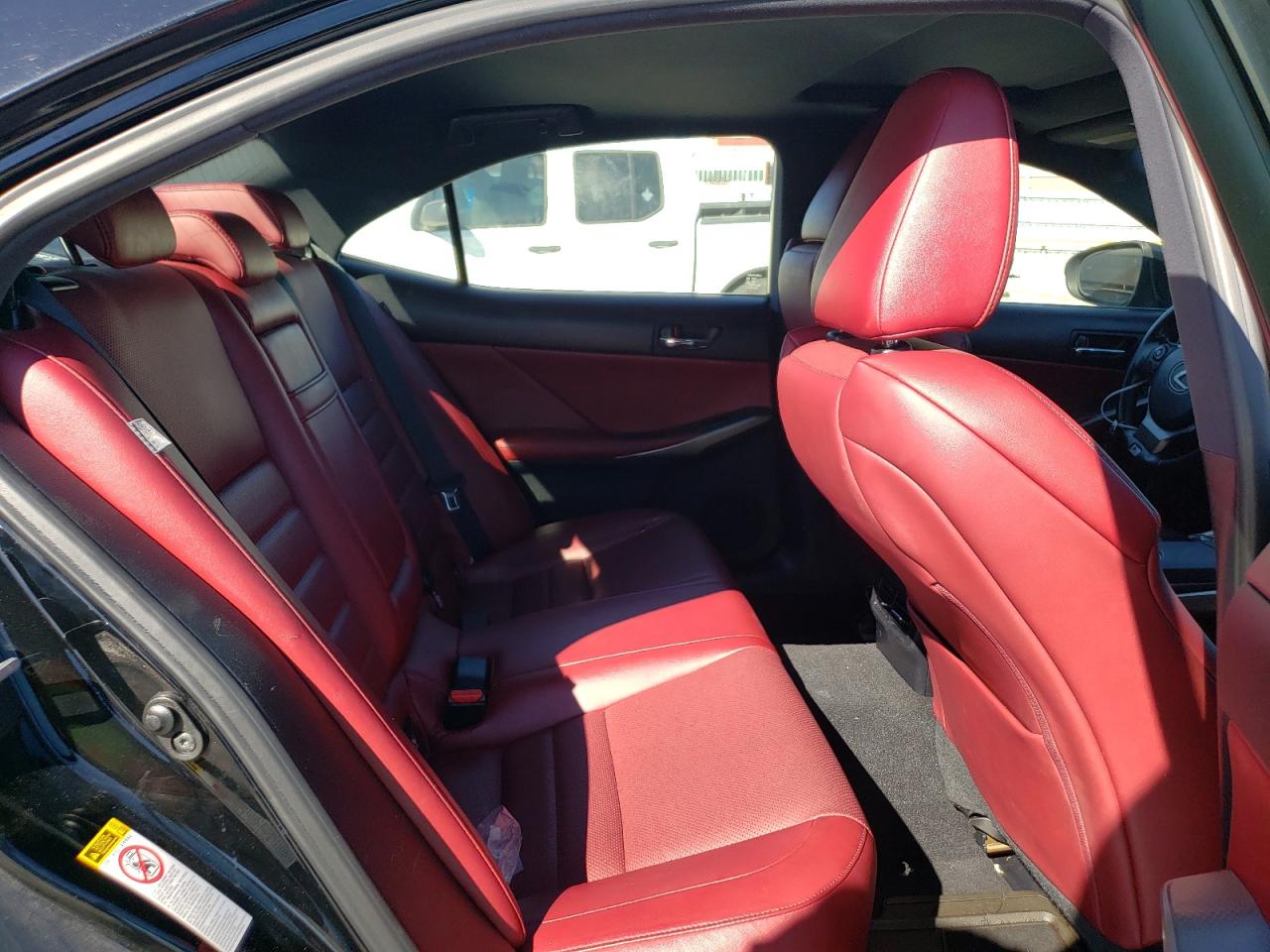 2015 Lexus IS - Image 10