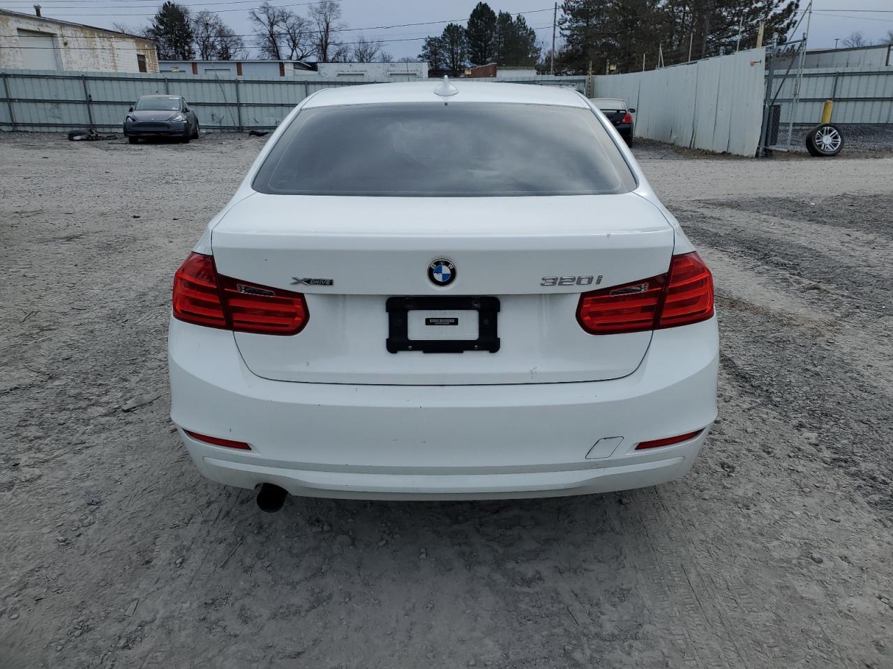 VIN WBA3C3C5XEPV90880 2014 BMW 3 SERIES no.6