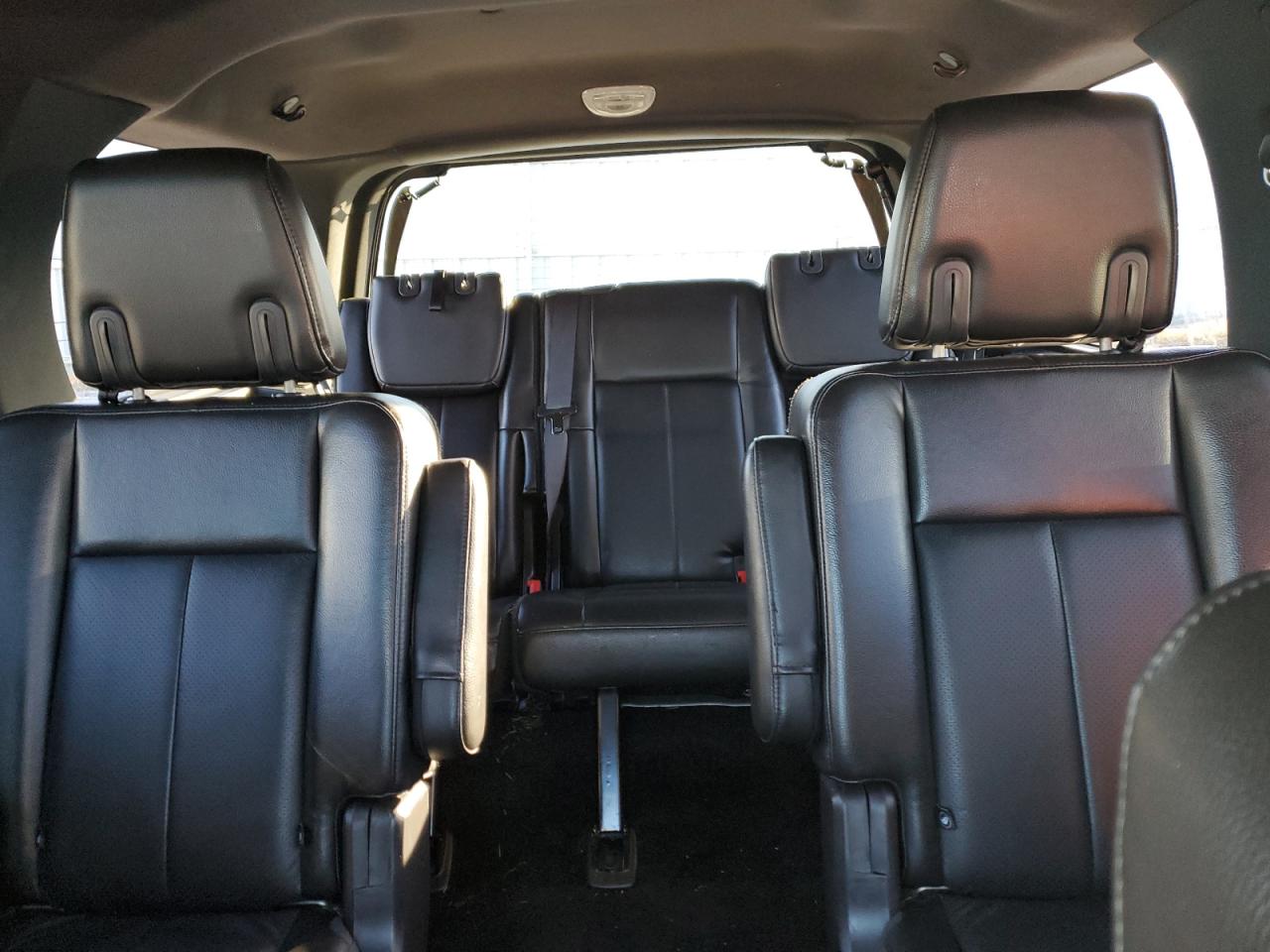 2012 Ford Expedition - Image 10