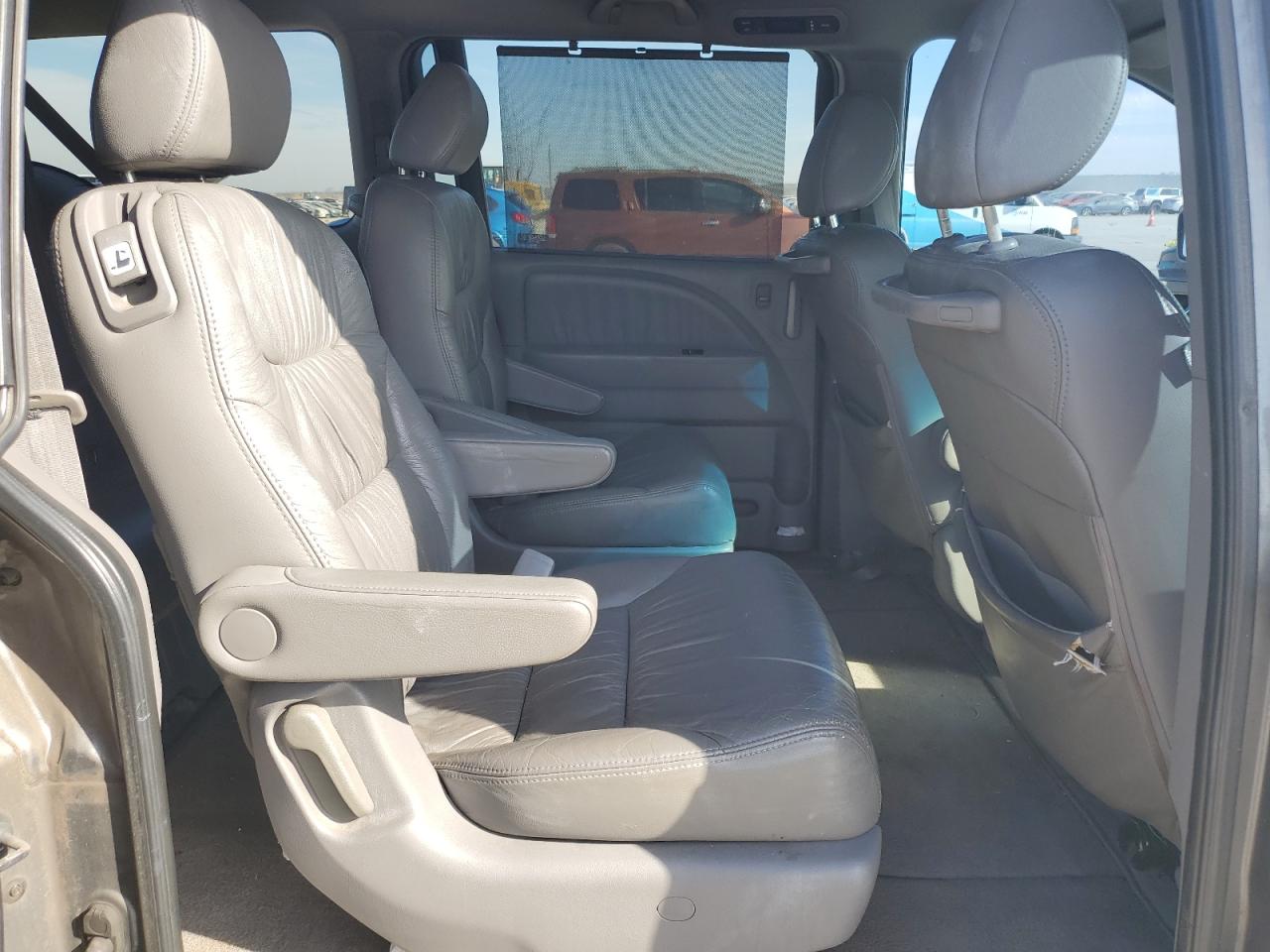 2009 Honda Odyssey - Image 11