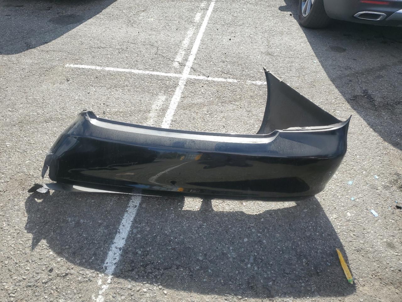 2004 Toyota Camry - Image 12