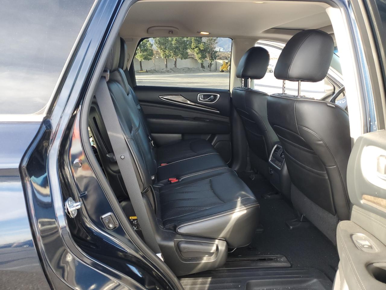 2015 Infiniti QX60 - Image 11