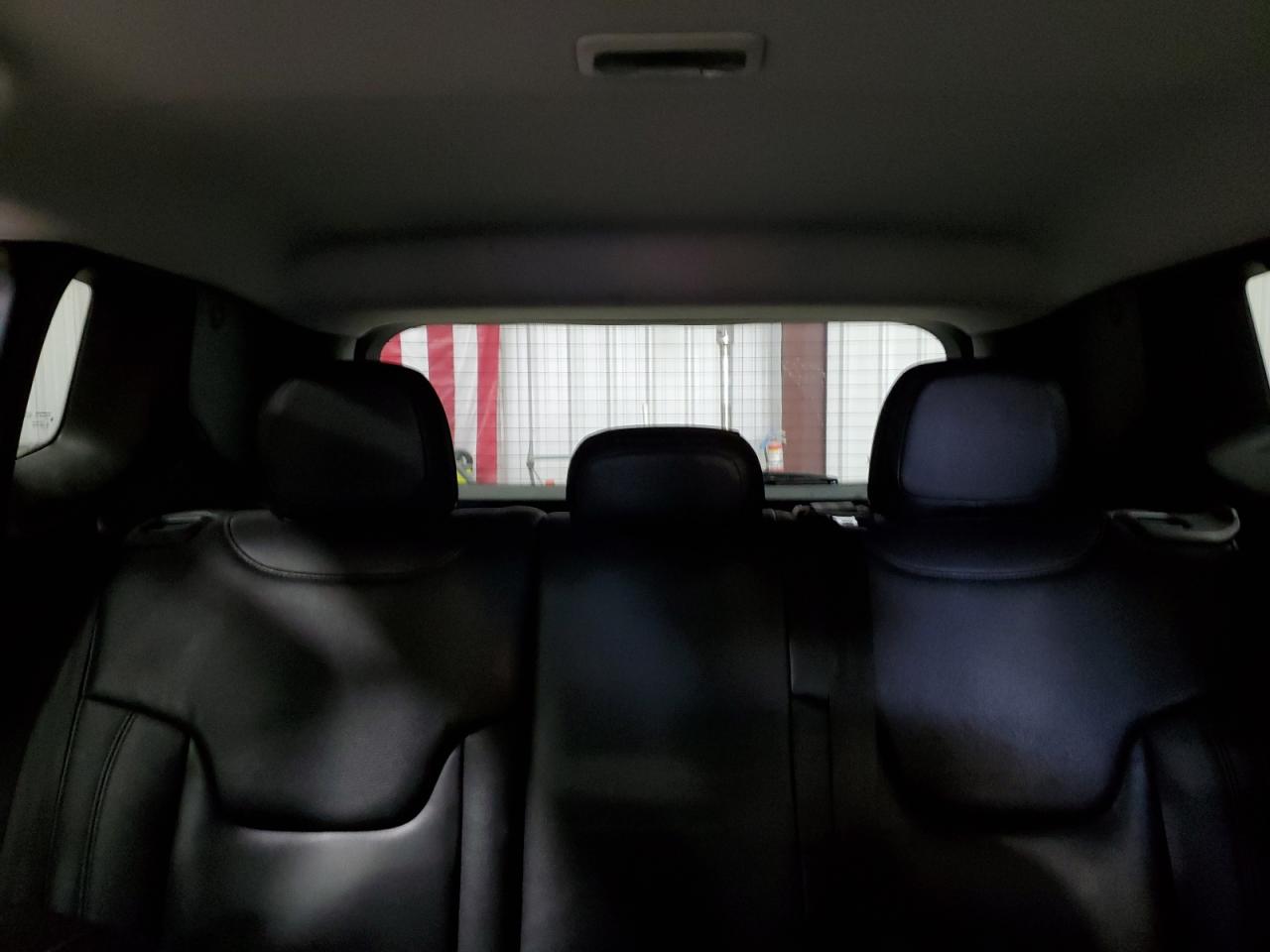 2017 Jeep Renegade - Image 10